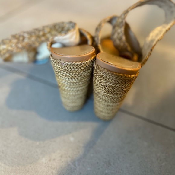 Stuart Weitzman wedge - Picture 3 of 5